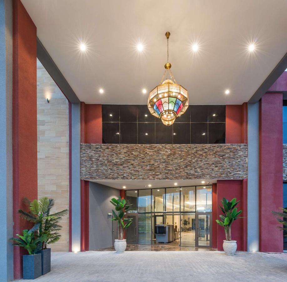 Best Western Plus Al Qurayyat City Center Esterno foto