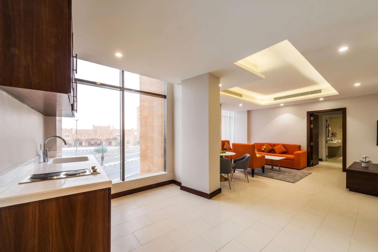 Best Western Plus Al Qurayyat City Center Esterno foto