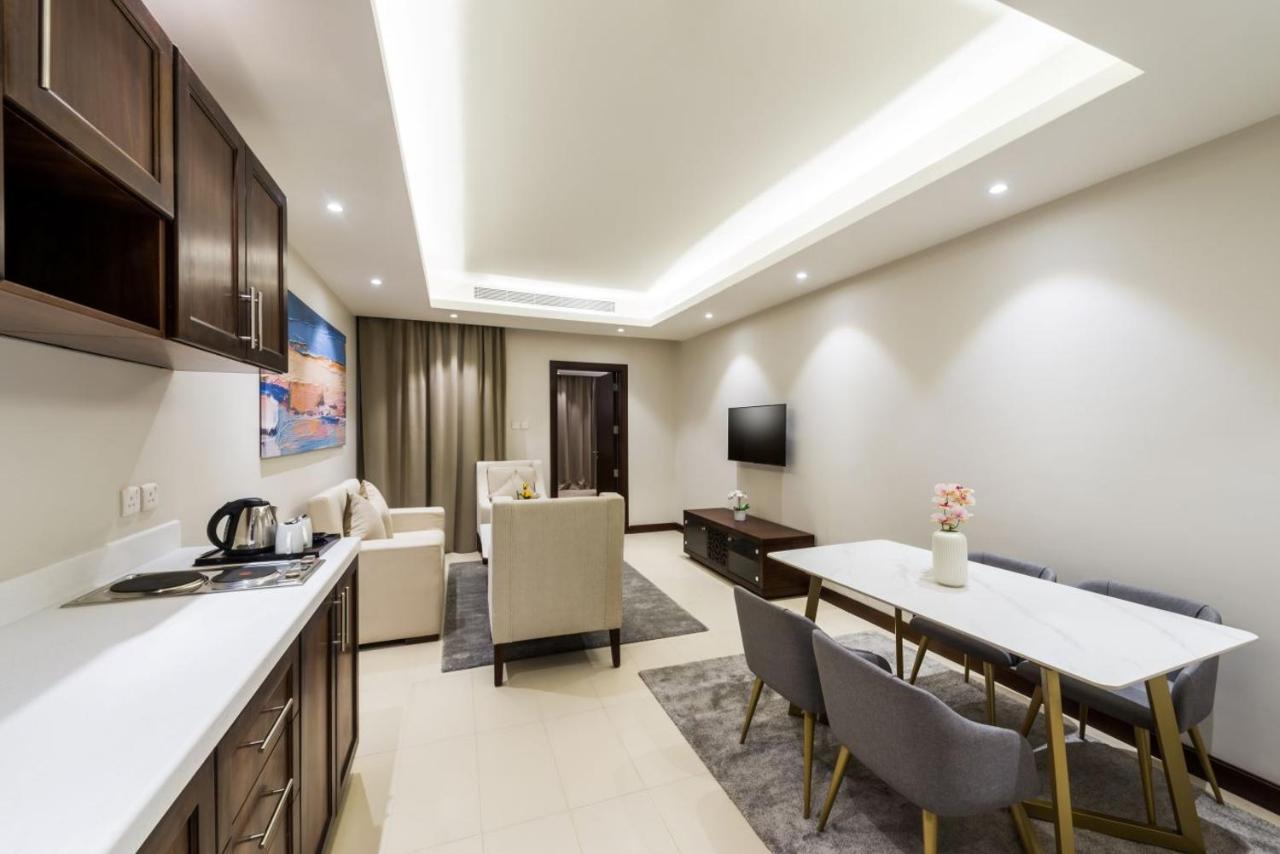 Best Western Plus Al Qurayyat City Center Esterno foto